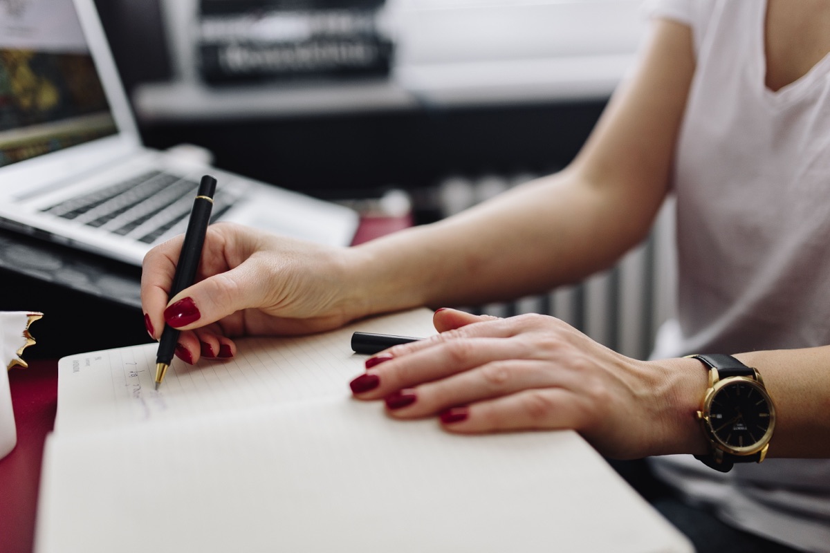AI versus traditional law firm: the freelancer who won in court with £400