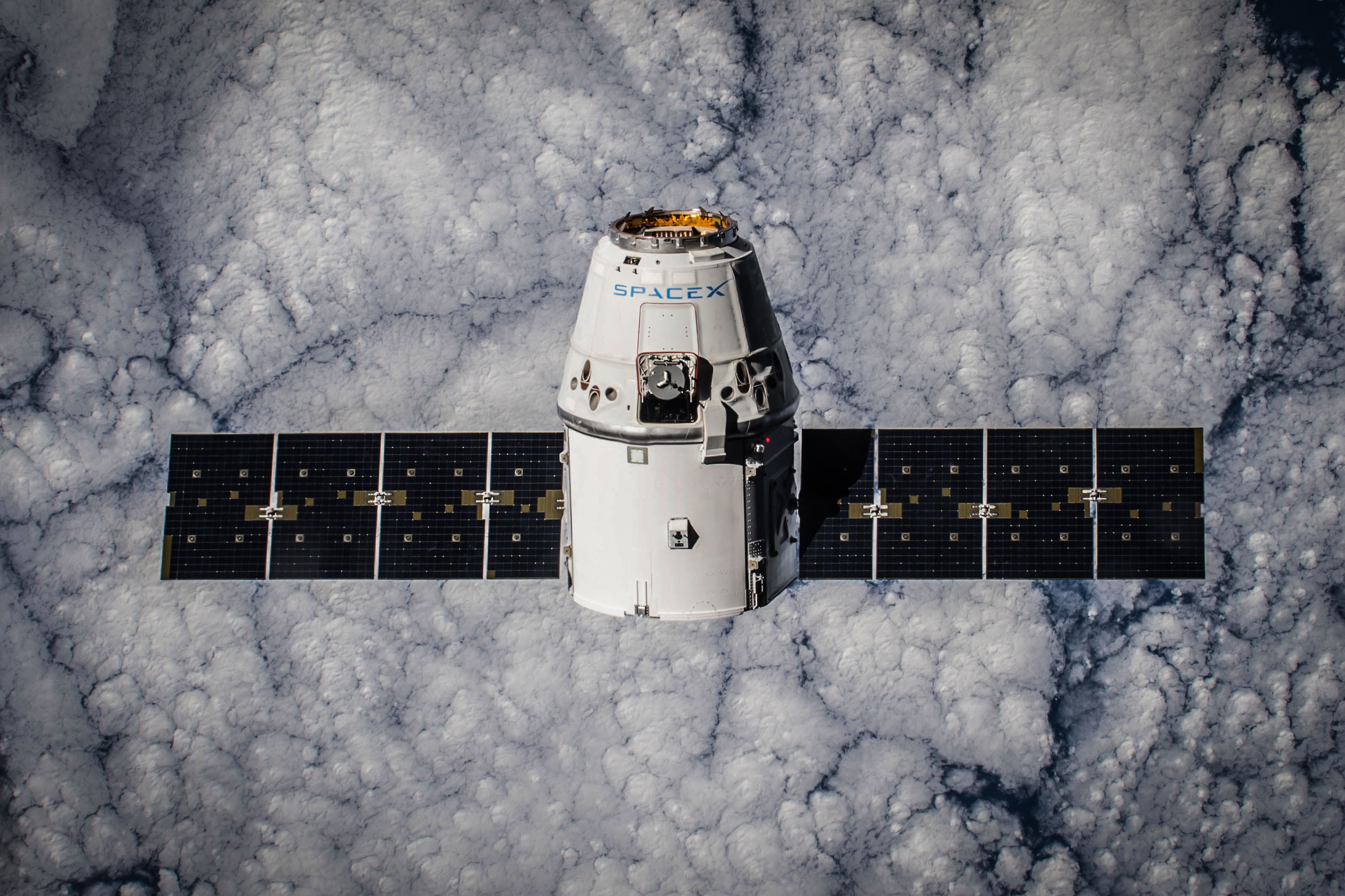 Google lancia in orbita il primo satellite con TPU. Poi arriva il problema dei 1.800 lanci